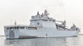 توقف سفينة تابعة للبحرية التركية بميناء الجزائر