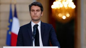 ماكرون يطلب من غابرييل أتال البقاء رئيسا للوزراء