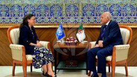 عطاف يستقبل رئيسة بعثة الأمم المتحدة للدعم في ليبيا بالنيابة “ستيفاني خوري”