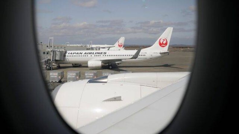 بسبب اختفاء “مقص”.. إلغاء 36 رحلة جوية في مطار ياباني