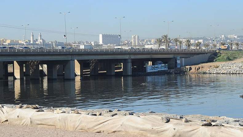 الحكومة تدرس تقدّم أشغال إعادة تهيئة وادي الحراش