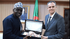 حماد يستقبل وزير الشباب والثقافة لجمهورية النيجر