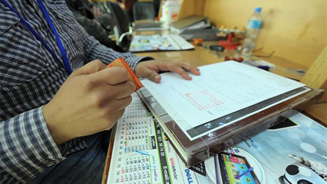 وزارة الداخلية ستراجع القانون الأساسي لموظفي القطاع