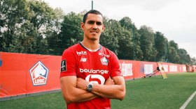 مدرب نادي ليل يشيد باحترافية عيسى ماندي