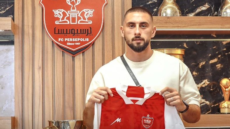 الحارس “قندوز” يبدأ تجربته الإيرانية