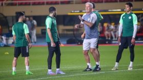 بيتكوفيتش جلب لاعبا مازال مصابا وغاب اليوم عن مباراة ناديه