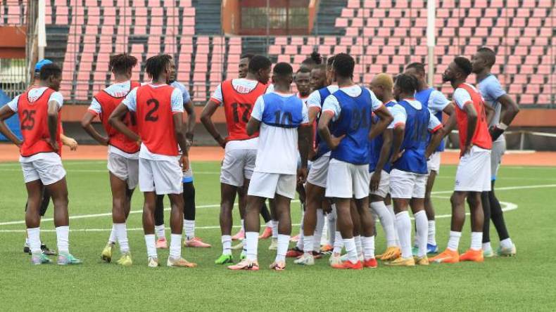 استدعاء 6 لاعبين ليبيريين واجهوا المولودية تأهّبا للقاء “محاربي الصّحراء”