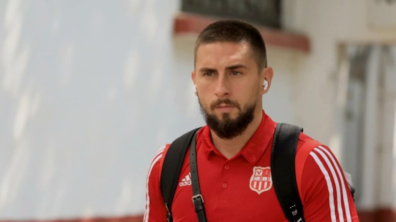 حارس المنتخب المحلّي ينتقل إلى إيران