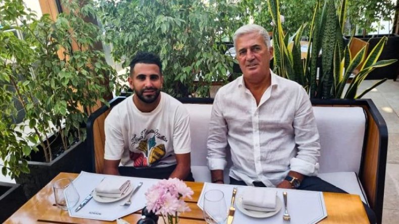 بيتكوفيتش يلتقي بِمحرز في جدة السعودية