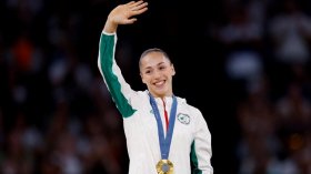 بِالفيديو: النّشيد الثّوري الجزائري “قسمًا” يُدوّي بِقوّة في قلب باريس