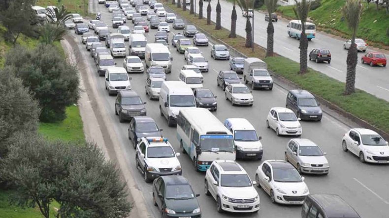 الاختناق المروري كابوس يؤرق الجزائريين مع بداية الدخول الاجتماعي!