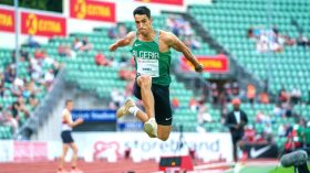 تأهّل تريكي لِنهائي القفز الثلاثي