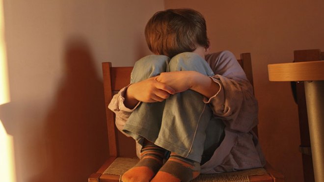 أطفال ضحايا أنانية وجهل الأولياء..!