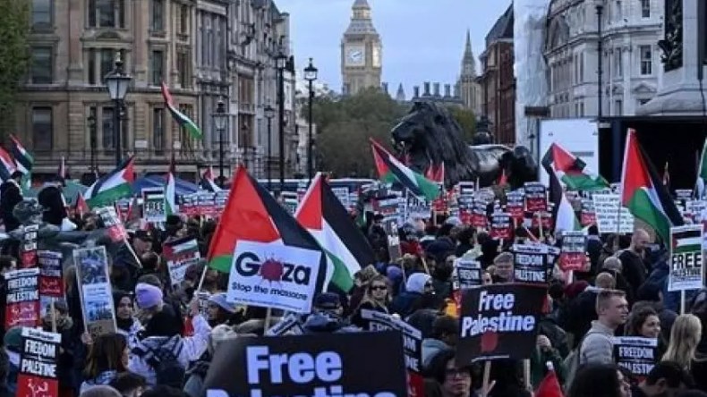 تظاهرات حاشدة في عدة مدن وعواصم بالعالم تضامنا مع الشعب الفلسطيني