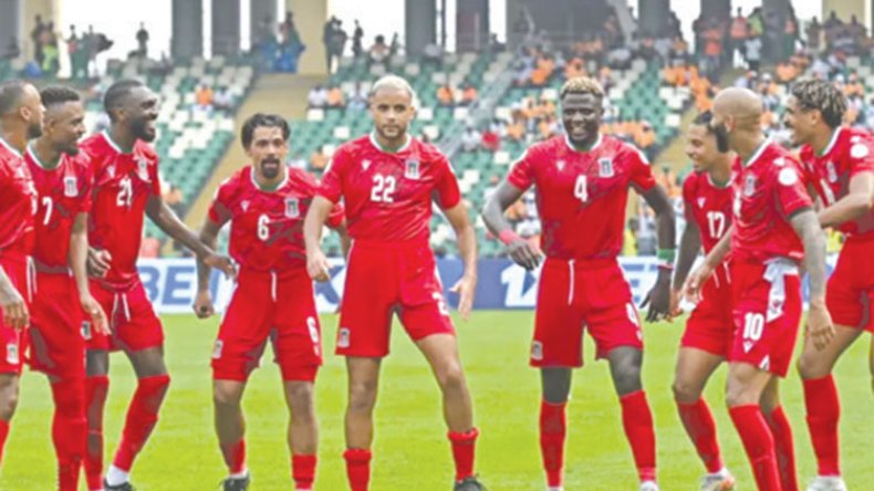 اتحاد غينيا الاستوائية يشرع في حربه النفسية بتمديد عقد المدرب خوان ميشا