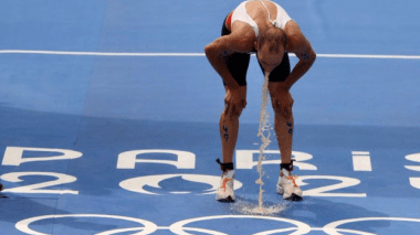 JO 2024 : “Un athlète  vomit 10 fois” après son plongeon dans la Seine”