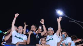 أشهر مروّج نزالات في بريطانيا يريد التعاقد مع إيمان خليف