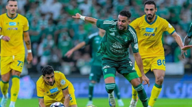 بالفيديو.. أبرز ما قدمه رياض محرز أمام نادي العروبة