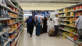 ضبط السوق بالتسقيف