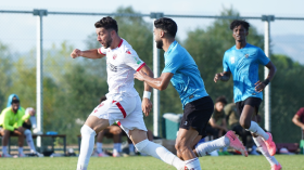 مولودية وهران تنهزم وديا أمام الفريق السابق لمجيد بوقرة (فيديو)