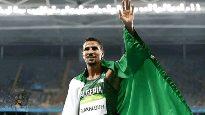 الوزير حماد يعزي في وفاة والدة البطل الأولمبي توفيق مخلوفي