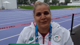 بالفيديو.. هذا ما قالته الجزائرية صايفي بعد التتويج بالذهب في باريس