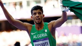 تمنيت الميدالية الذهبية.. وأهدي إنجازي لوالدي والرئيس تبون