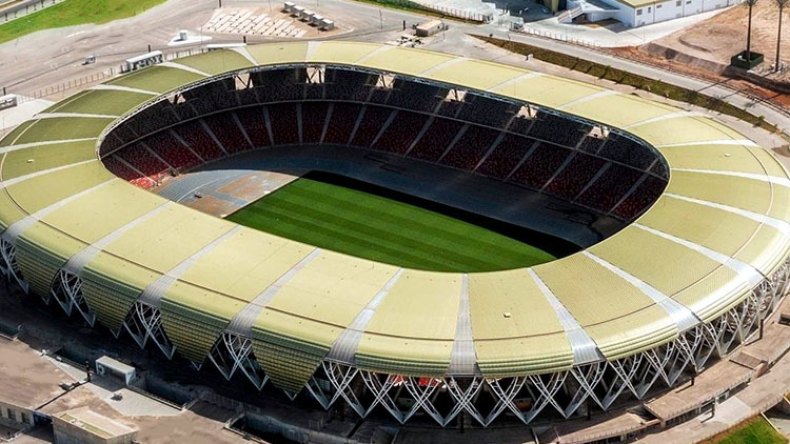 أشغال تنظيف وتجميل بملعب ميلود هدفي بوهران