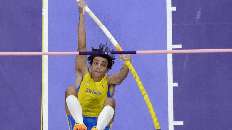 السويدي دوبلانتيس يحطّم الرقم القياسي العالمي للمرة العاشرة