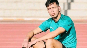 مولودية الجزائر تعلن فسخ عقد الطاهر فتح الله