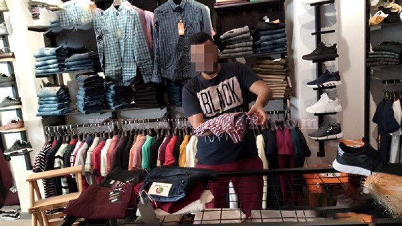 مراهقون مهووسون بالعمل.. الثروة وجني المال ليس هدفهم