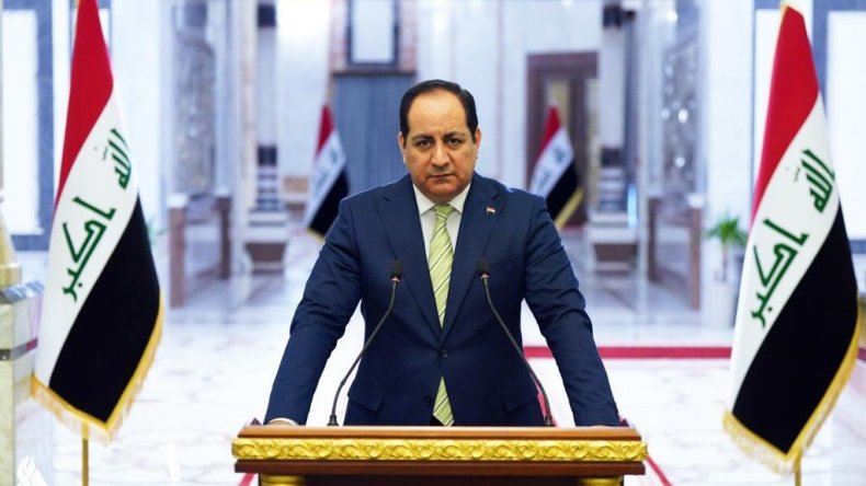 العراق ينفي توقفه عن تزويد لبنان بالوقود