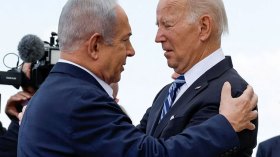 أمريكا فاعلُ خير!