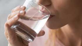 11 فائدة تجعلك تشرب الماء الدافئ على الريق