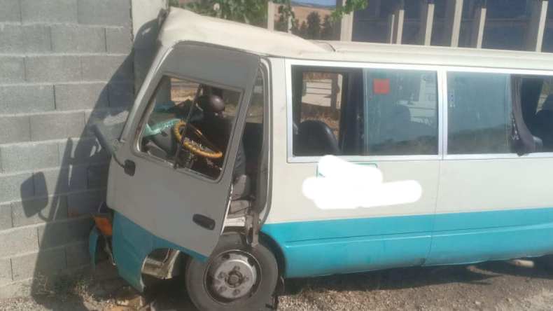 سكيكدة.. 22 جريحا في حادث اصطدام حافلة بمنزل