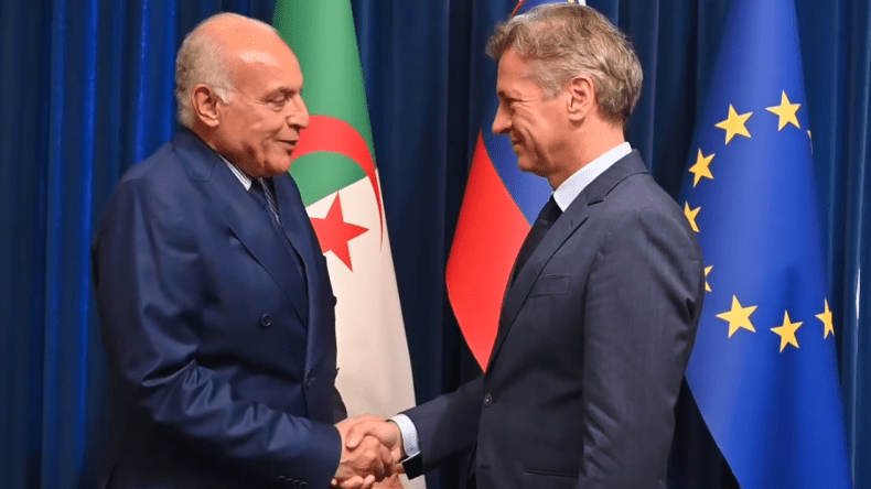 رئيس الوزراء السلوفيني يستقبل الوزير عطاف