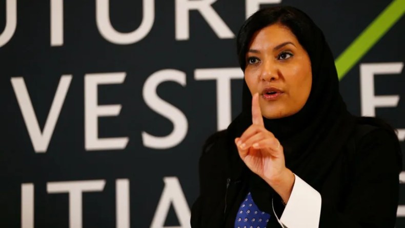 أميرة سعودية تدافع عن إيمان خليف: لن أبقى صامتة.. لا يحق لأحد إنكار أنوثتها