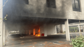 فرنسا: إصابة شرطي في حريق وانفجار أمام معبد يهودي