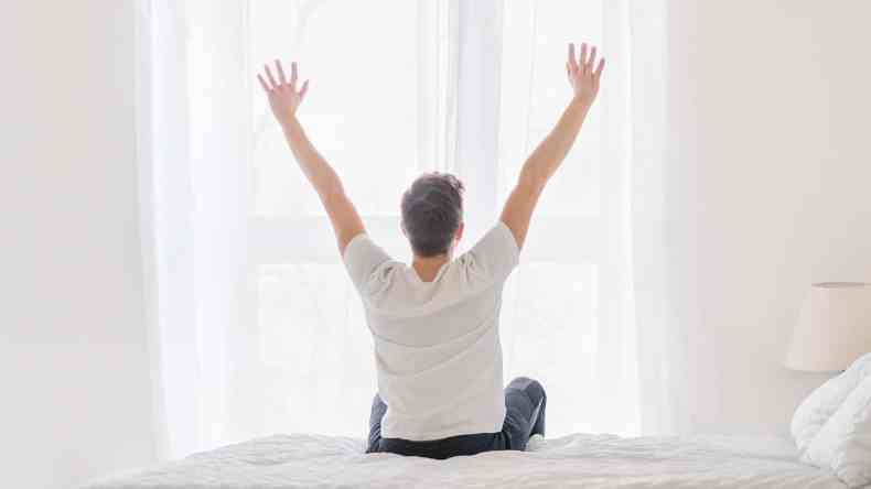 8 أسباب تجعلك سعيدا عند الاستيقاظ