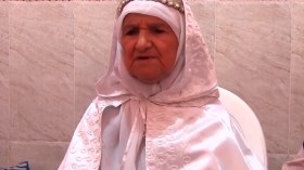  الحاجة زينب صاحبة الـ 83 سنة.. من أقسام محو الأمية إلى ختم كتاب الله