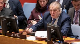 الجزائر تدعو لفرض السلام على كل من يرفضه ولا يؤمن به