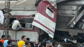 قتلى وجرحى في تصادم قطارين بمصر