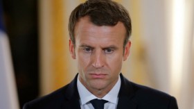 اليمين المتطرف يضغط على ماكرون للتشدد مع الجزائر