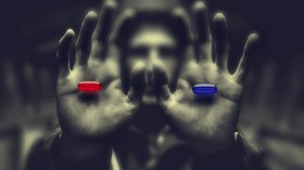 الريد بيل .. لماذا يُحارب رجال الحبة الحمراء المرأة القهوية واحميدة الستّار؟