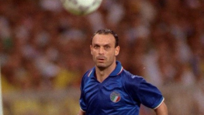 وفاة هداف كأس العالم 1990