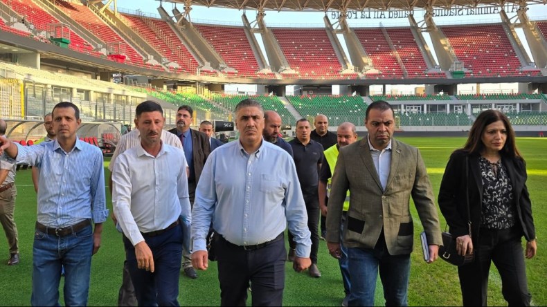 بالصور.. الوزير بلعريبي يتفقد ملعب “علي عمار” بالدويرة