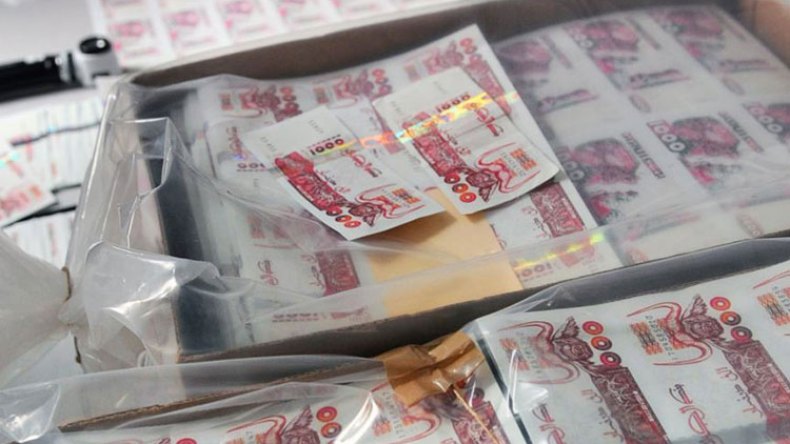 هل طبعت الجزائر نقودا جديدة؟