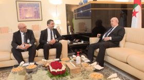 رئيس الجمهورية يباشر مهامه رسميا ويستقبل المترشحين للرئاسيات