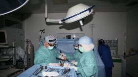 أطبّاء وأصحاب مكتبات يطلقون مبادرات خيرية لصالح التلاميذ