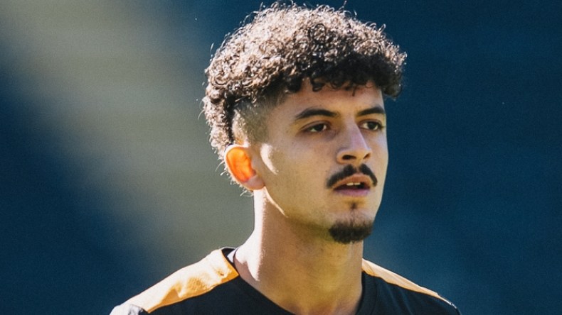 بِالفيديو: بلومي يفتتح عدّاد التهديف بِثُنائية